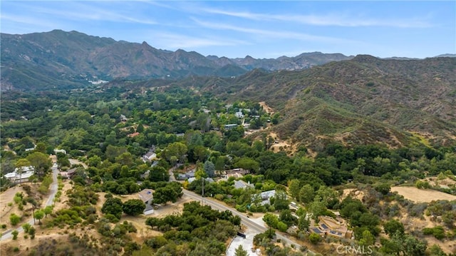 bird's eye view with a mountain view