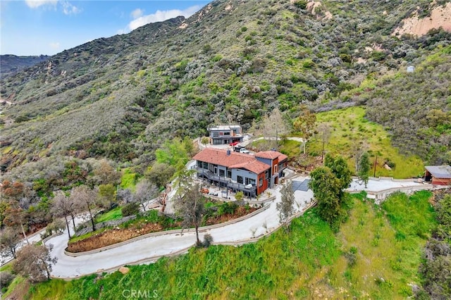 bird's eye view with a mountain view