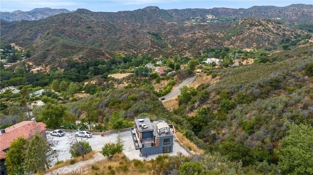 bird's eye view featuring a mountain view