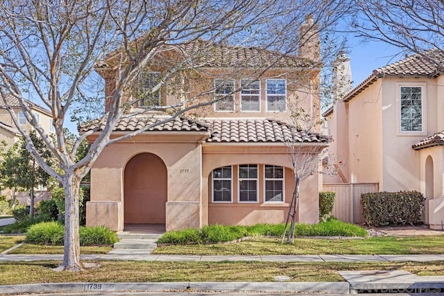 view of mediterranean / spanish-style home