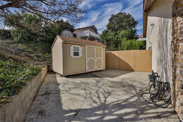 view of outbuilding