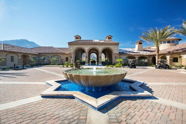 view of property's community featuring a mountain view