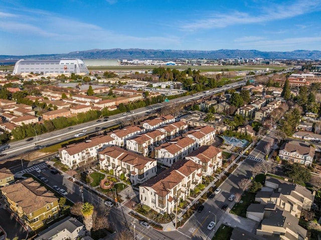 bird's eye view featuring a mountain view