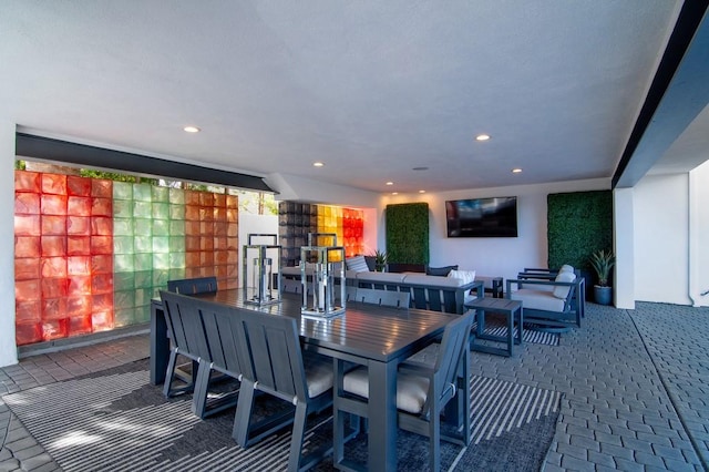 dining area with recessed lighting