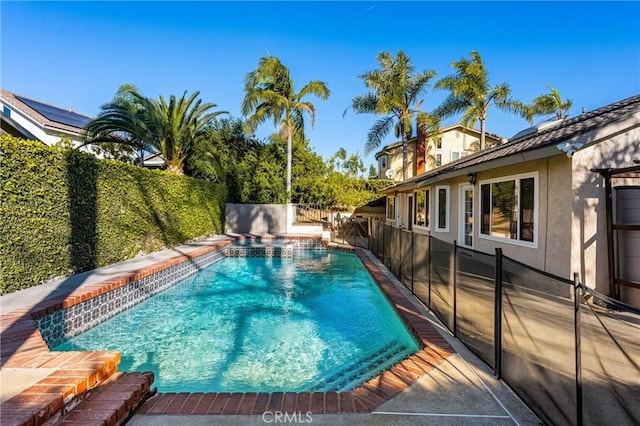 view of swimming pool