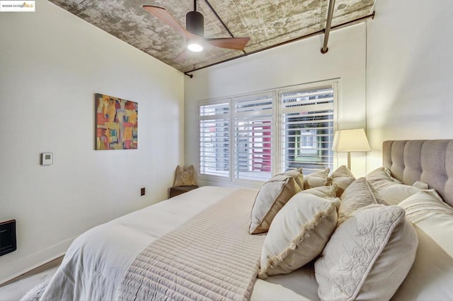 bedroom featuring ceiling fan