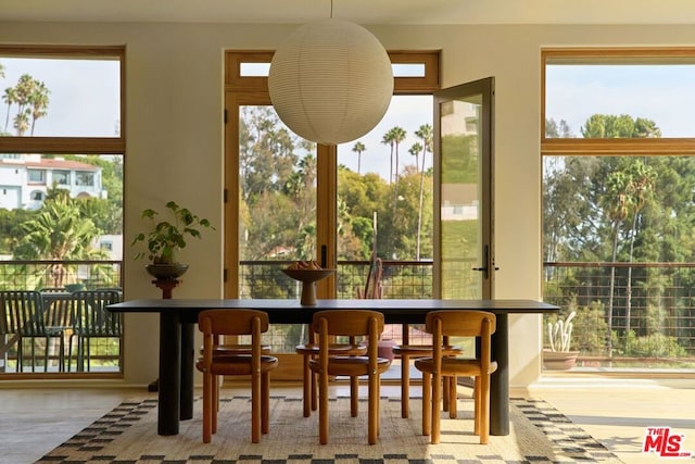 view of sunroom / solarium