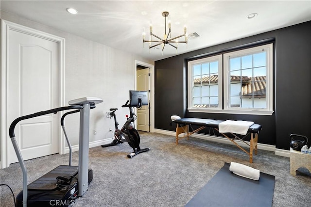 workout room with baseboards, visible vents, carpet flooring, a notable chandelier, and recessed lighting