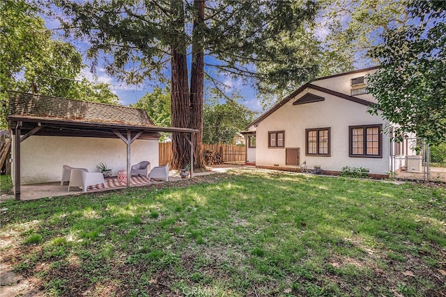 view of yard with a patio