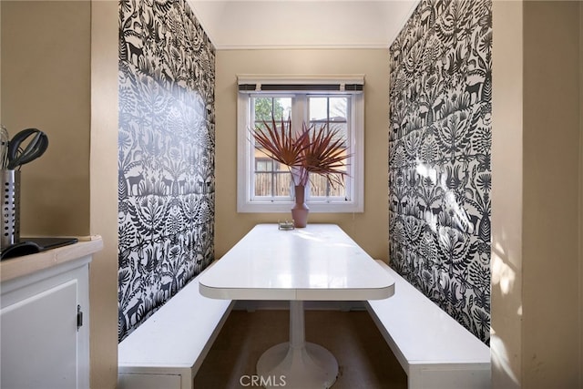 dining room with crown molding