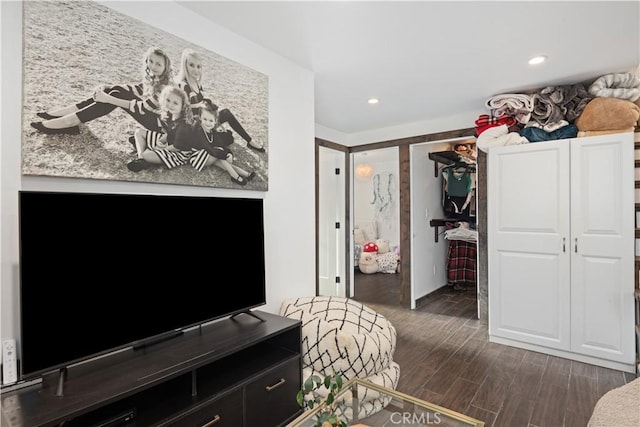 bedroom with a closet