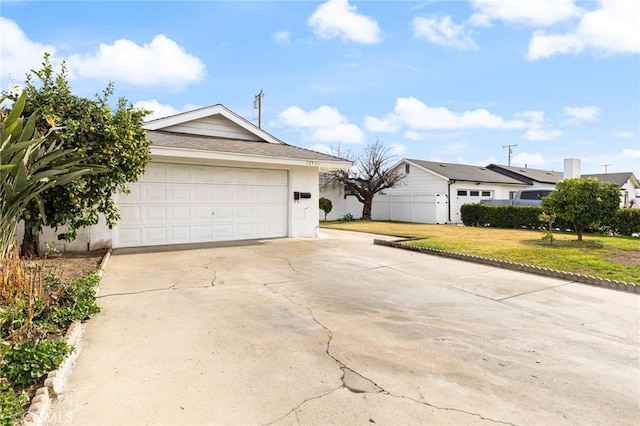 exterior space with a yard