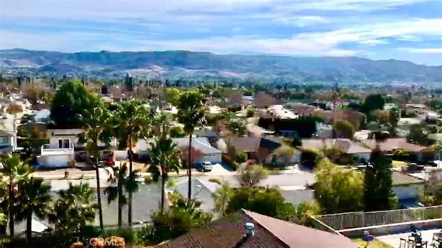 bird's eye view featuring a mountain view