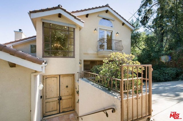 view of mediterranean / spanish-style home