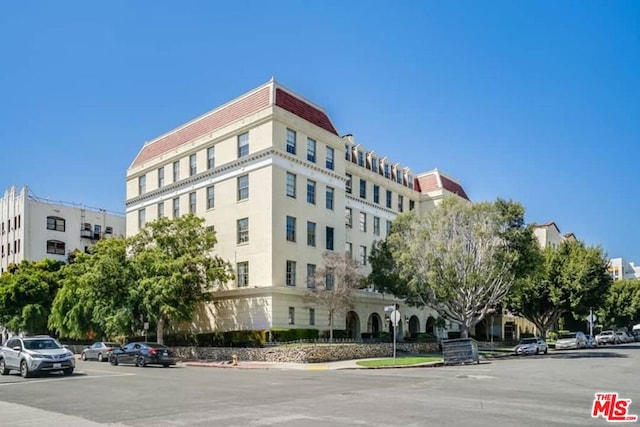 view of building exterior