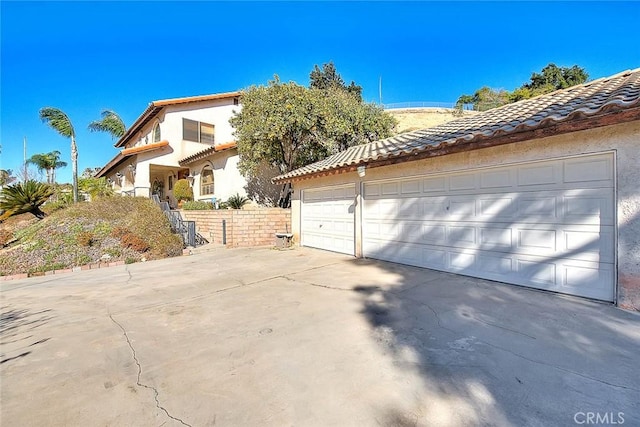 view of front of house featuring a garage