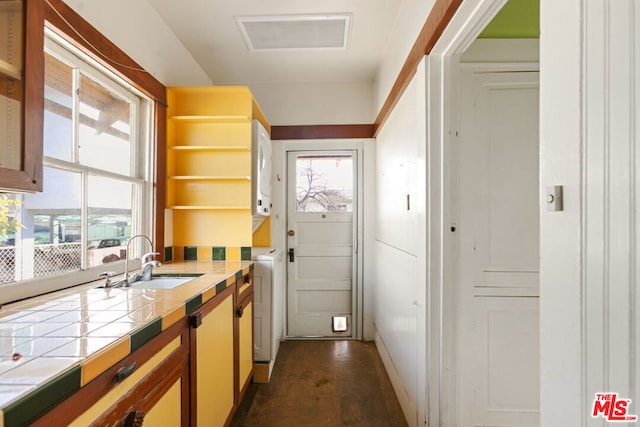 entryway with sink