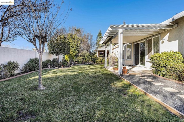 view of yard featuring a pergola