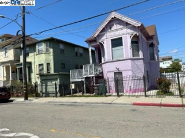 856 21st, Oakland CA, 94607 multi for sale