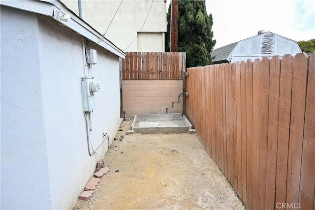 12530 Birch Ave, Hawthorne, CA 90250 - view of patio / terrace