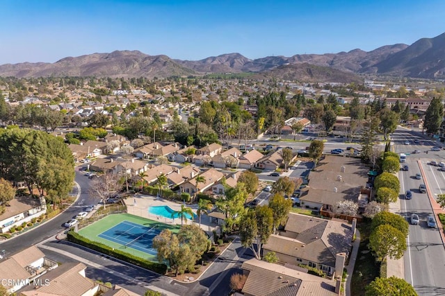 bird's eye view featuring a mountain view