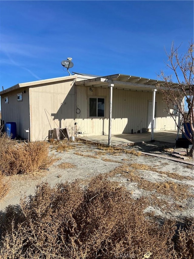 Listing photo 2 for 18650 Palmer Rd, Adelanto CA 92301