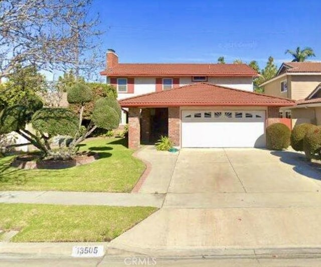 view of front of house with a front yard