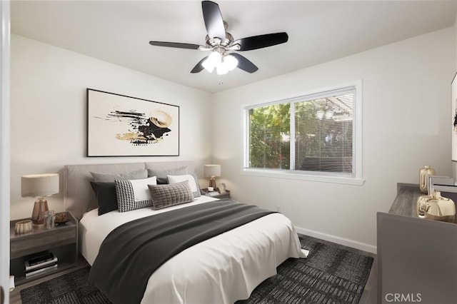 bedroom featuring ceiling fan