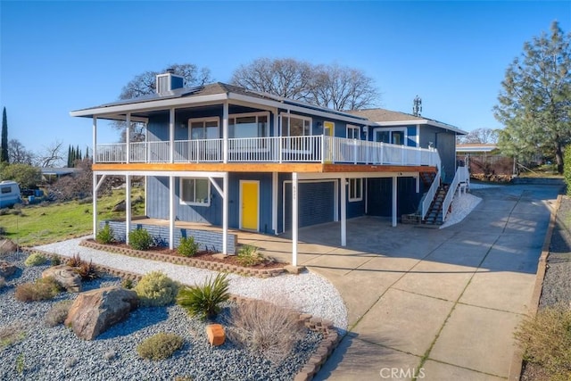 view of front of house with a garage