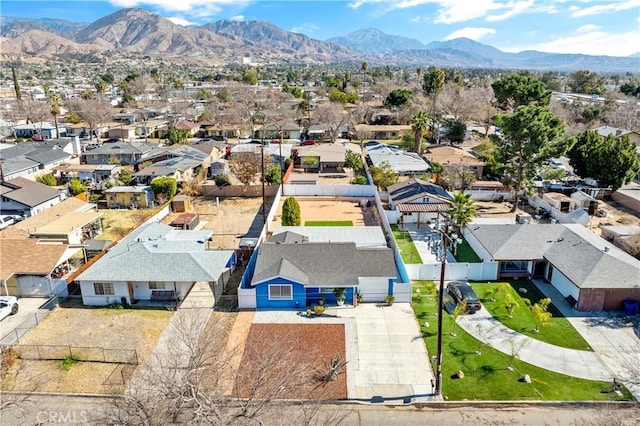 bird's eye view featuring a mountain view