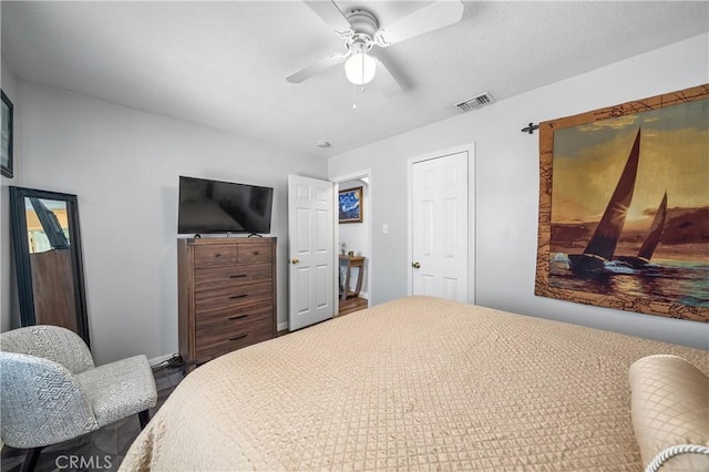 bedroom featuring ceiling fan