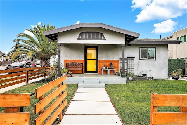 view of front of house with a front yard