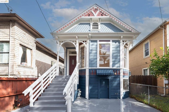 view of front of home