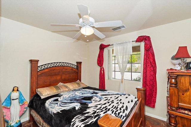 bedroom featuring ceiling fan