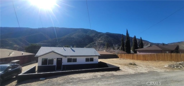 view of front facade with a mountain view