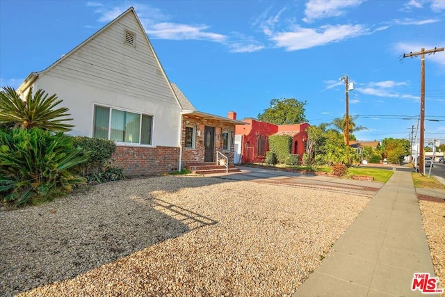 view of front of property