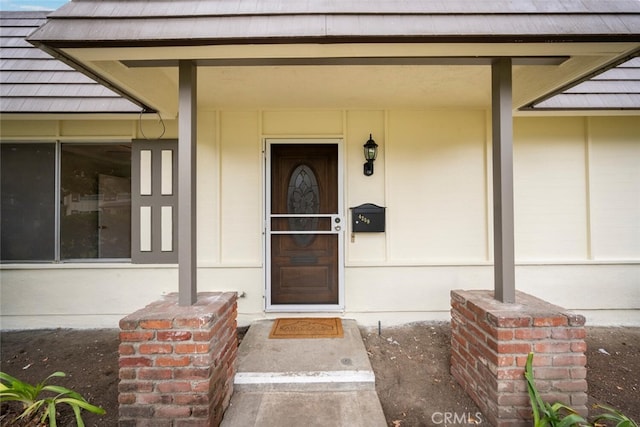 view of doorway to property