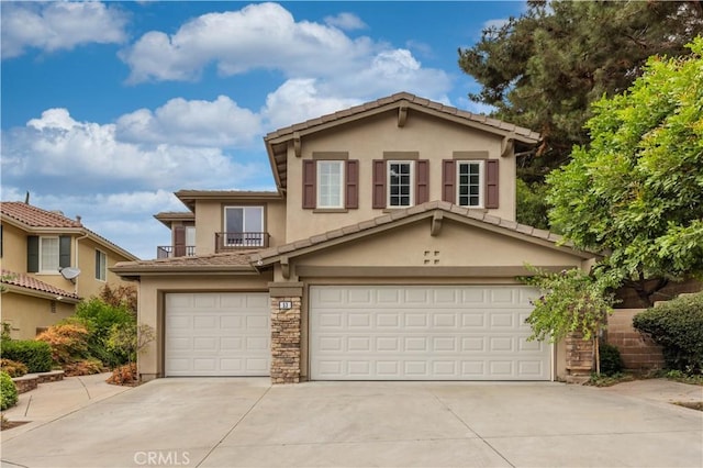 view of front of house featuring a garage