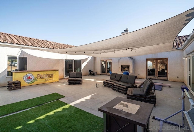 view of patio featuring an outdoor living space