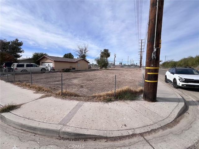 Listing photo 3 for 301 S Spring St, Blythe CA 92225