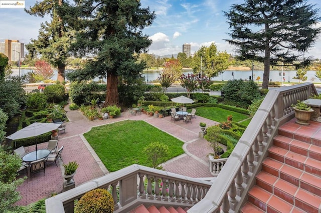 view of yard with a water view