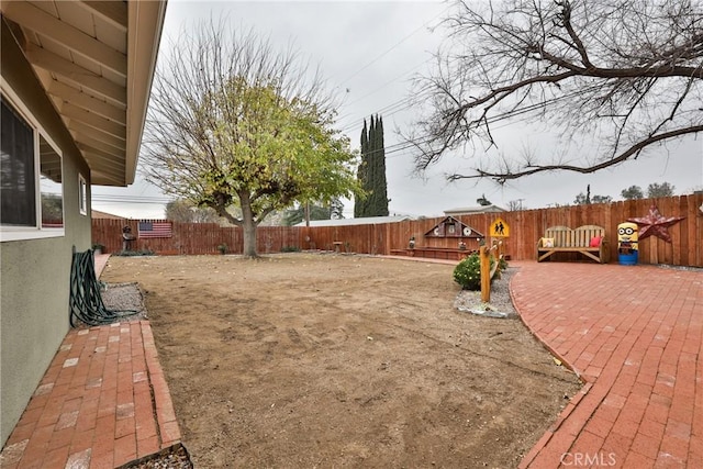 view of yard with a patio