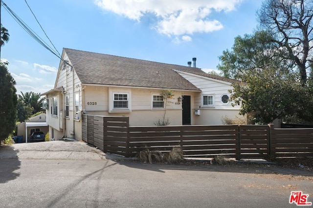 view of front of house