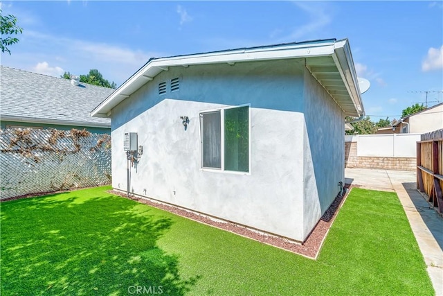 74357437 Balcom Ave, Reseda, CA 91335 - back of house with stucco siding