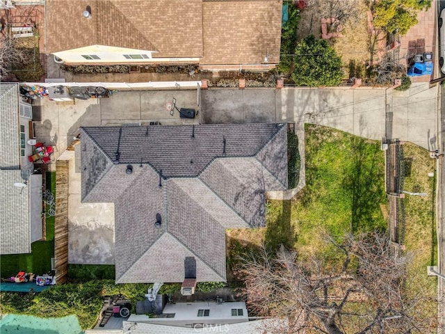 74357437 Balcom Ave, Reseda, CA 91335 - bird's eye view