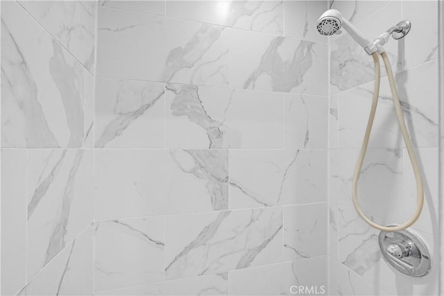74357437 Balcom Ave, Reseda, CA 91335 - detailed view of a tile shower