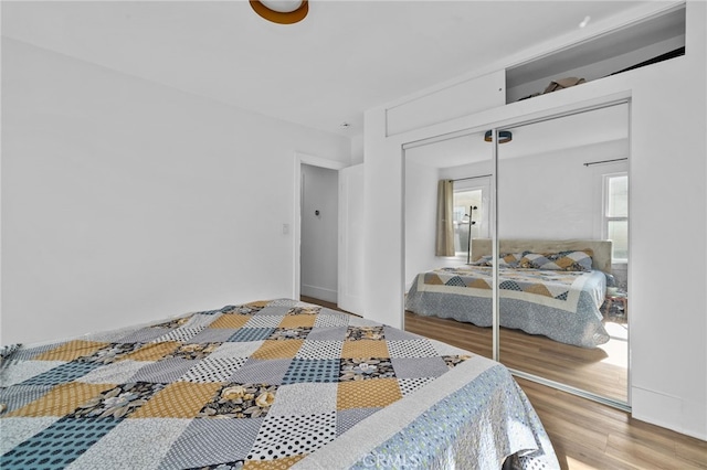 4816 7th Ave, Los Angeles, CA 90043 - bedroom featuring wood finished floors and a closet