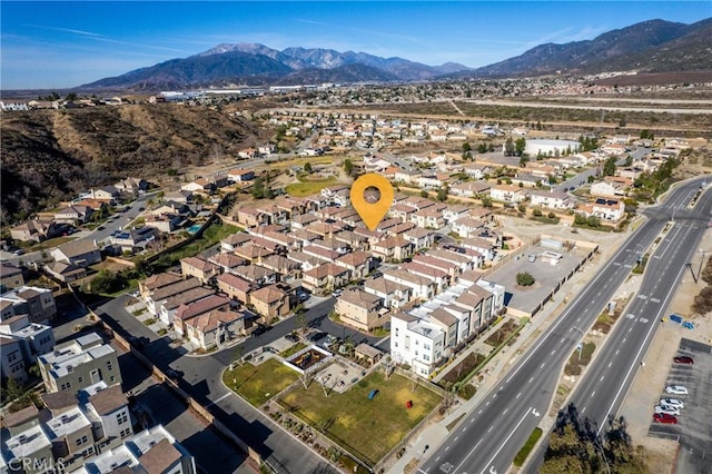 bird's eye view featuring a mountain view