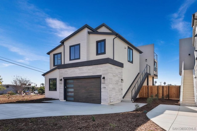 view of front facade featuring a garage