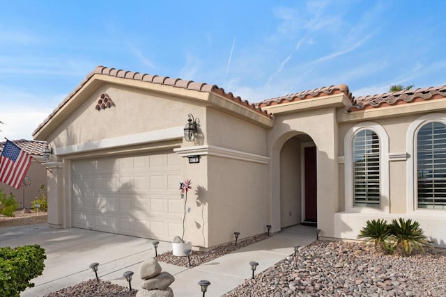 view of front of house with a garage